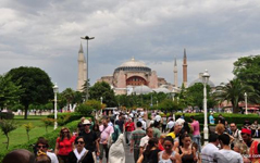 Туристов в Стамбуле - все больше