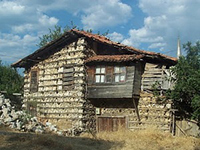 «грибные домики» (тур. düğmeli evle) в Анталии