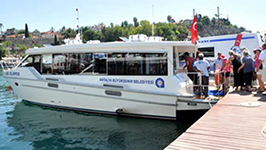 морской автобус в Анталии (Турция)