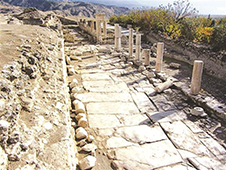 раскопки в древнем городе Триполисе